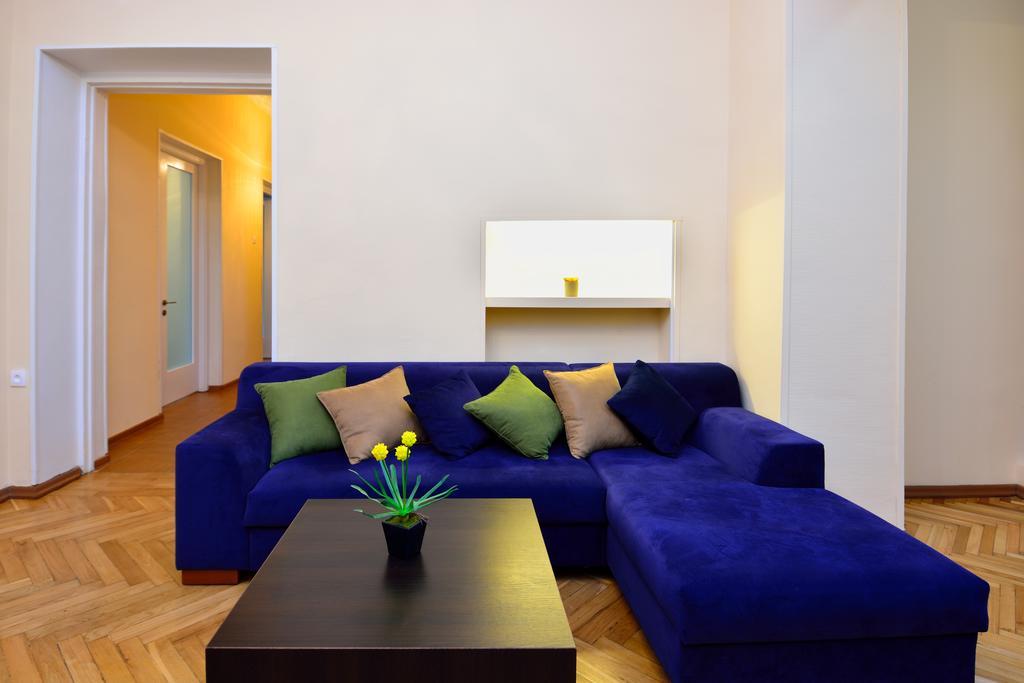 Gio'S Apartment Тбилиси Экстерьер фото
