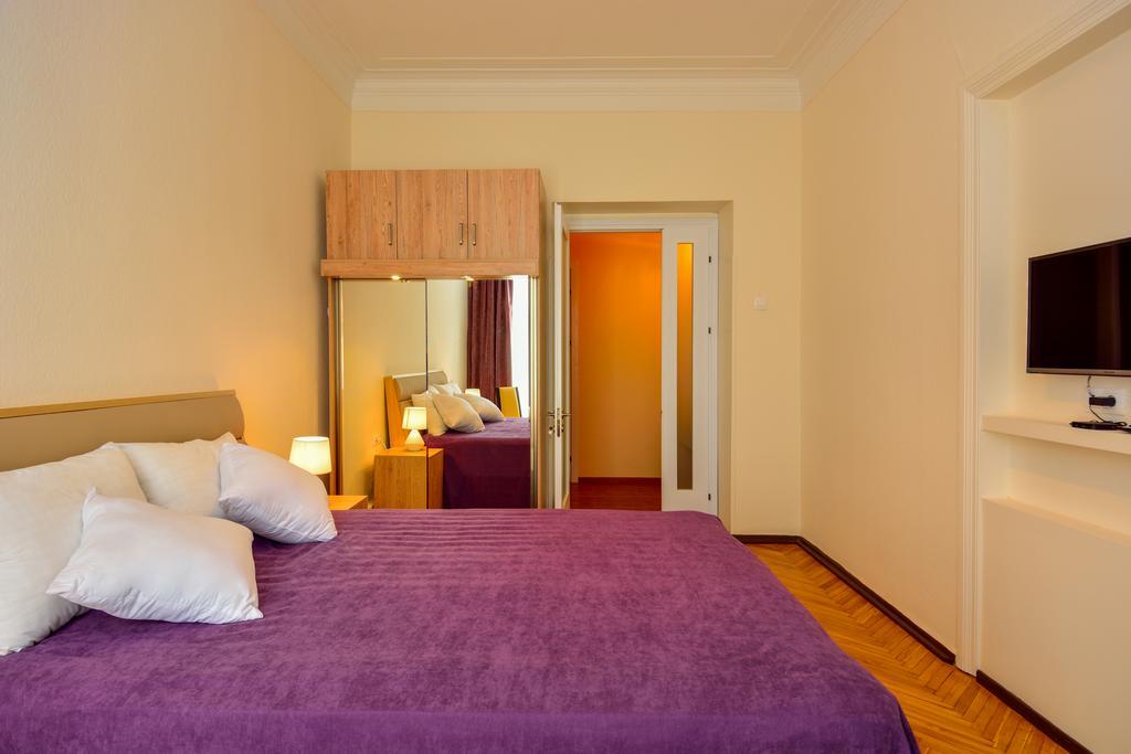 Gio'S Apartment Тбилиси Экстерьер фото