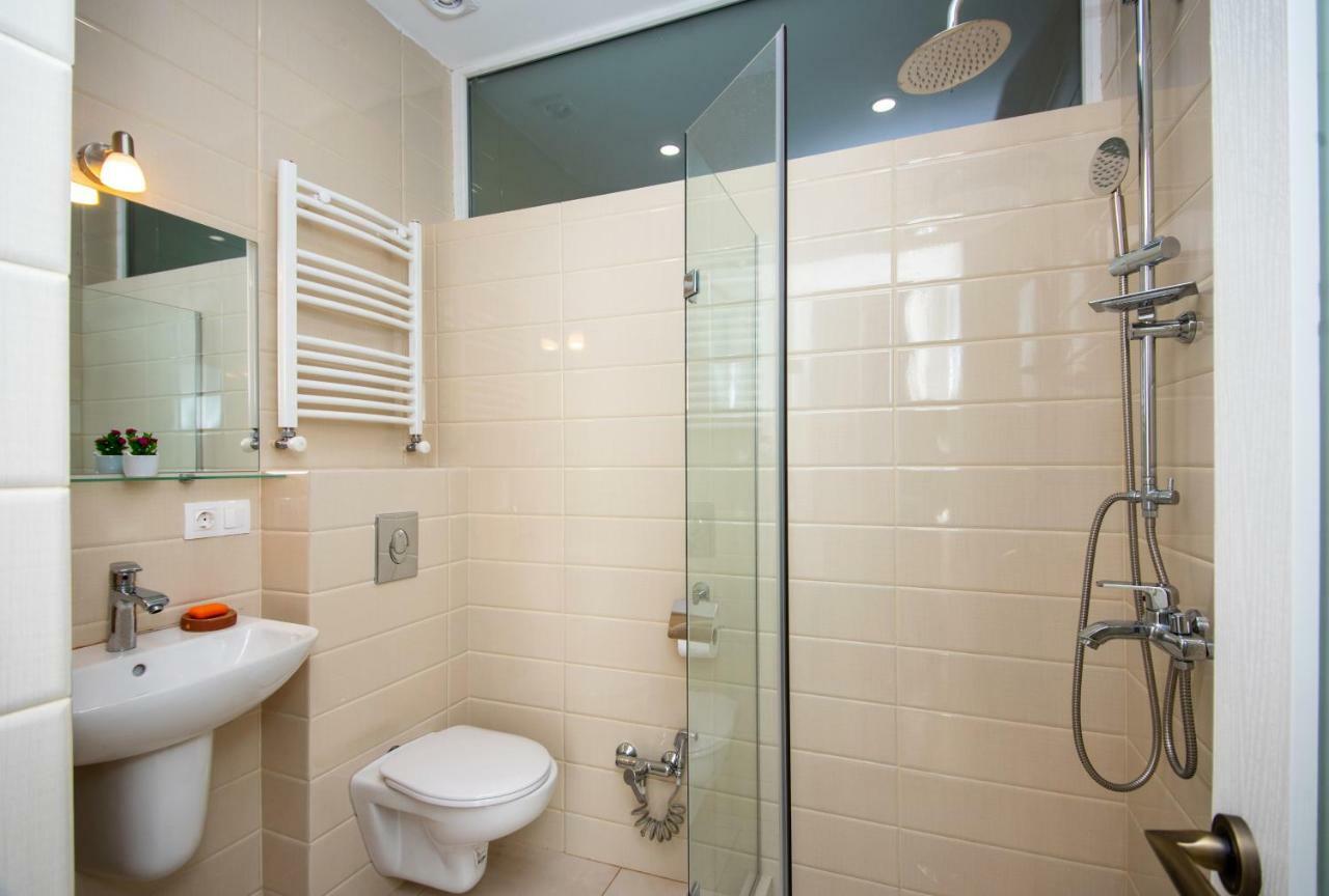 Gio'S Apartment Тбилиси Экстерьер фото
