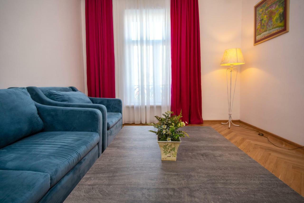 Gio'S Apartment Тбилиси Экстерьер фото