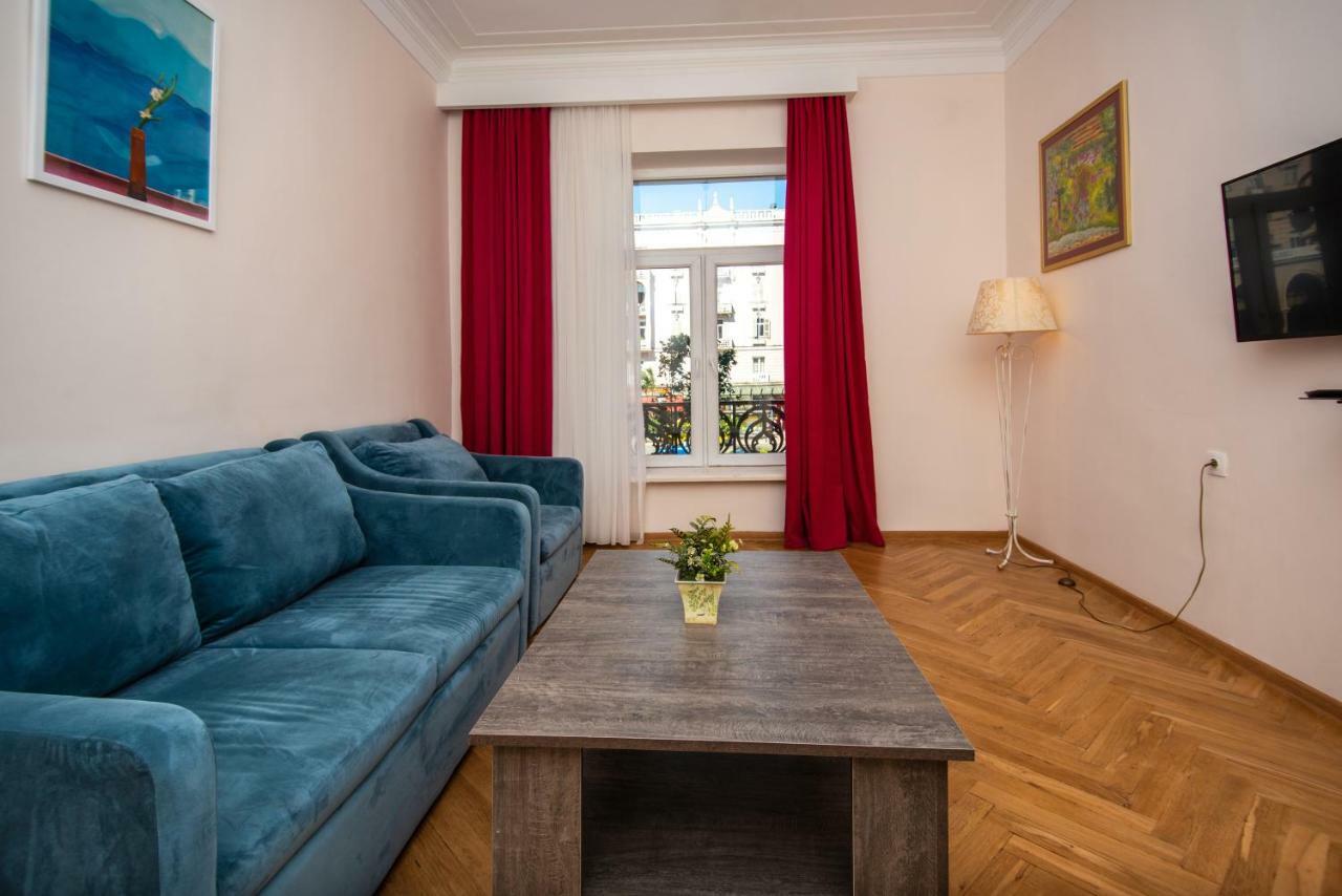 Gio'S Apartment Тбилиси Экстерьер фото