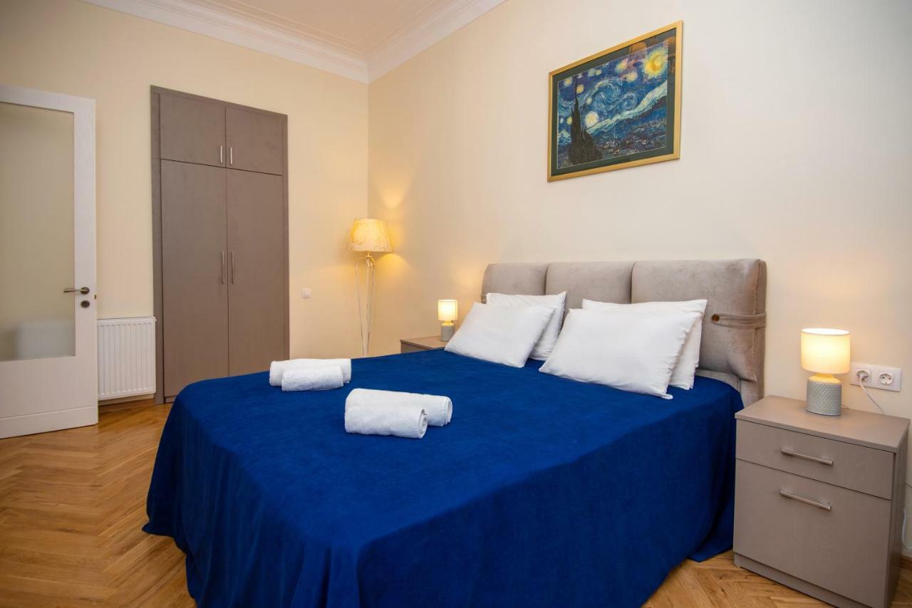 Gio'S Apartment Тбилиси Экстерьер фото